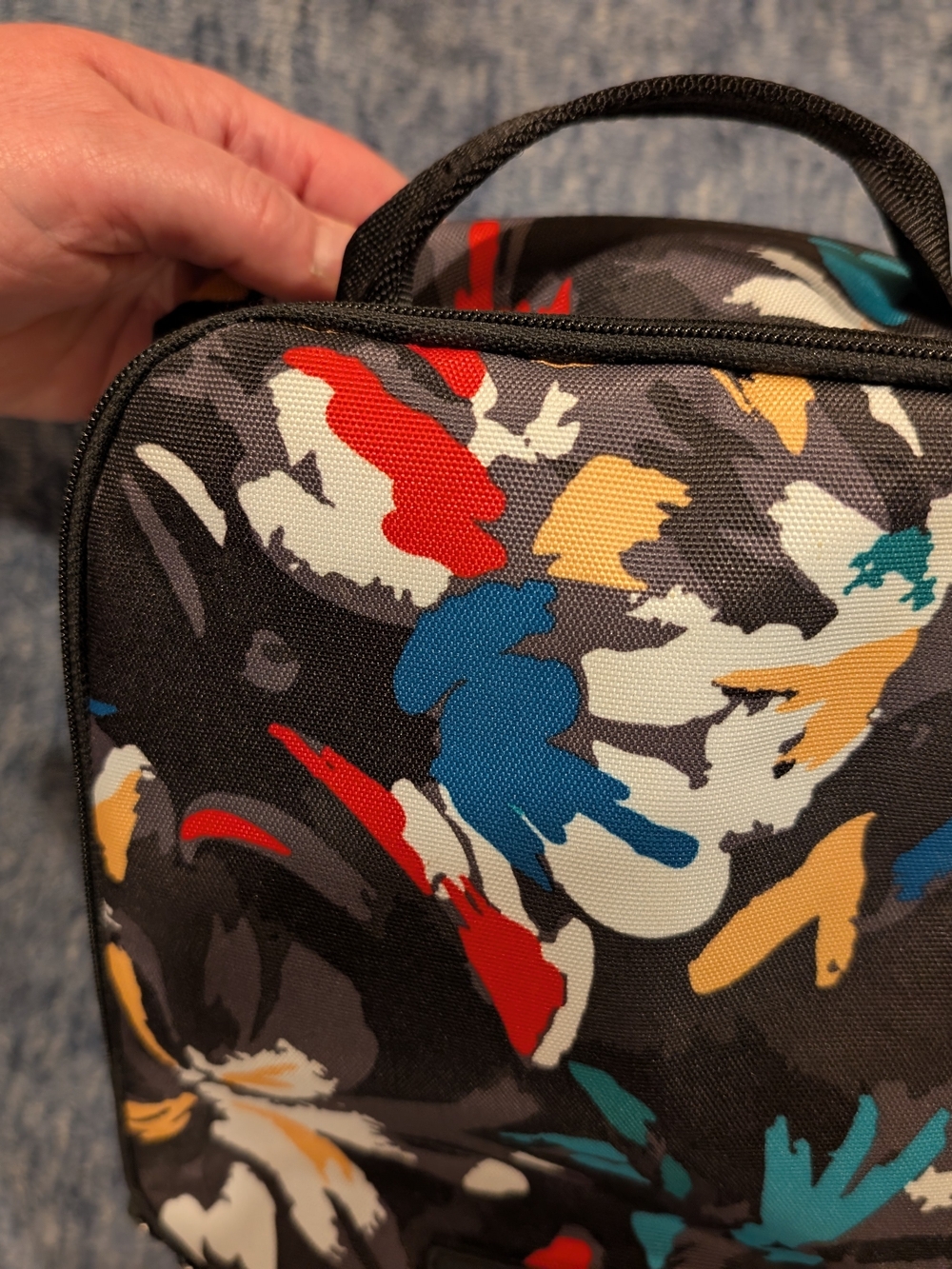NWOT Vera Bradley Floral Print Lunchbox in Black Multicolor - Picture 5 of 7